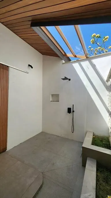 Cozy New Villa With Nature Vibes, Include Motorbike Legian  0*, Legian (Bali)
